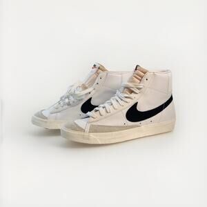 Nike Blazer Mid 77 White Black Women’s Size 11.5 CZ1055-100, EUR 44, Men’s sz 10